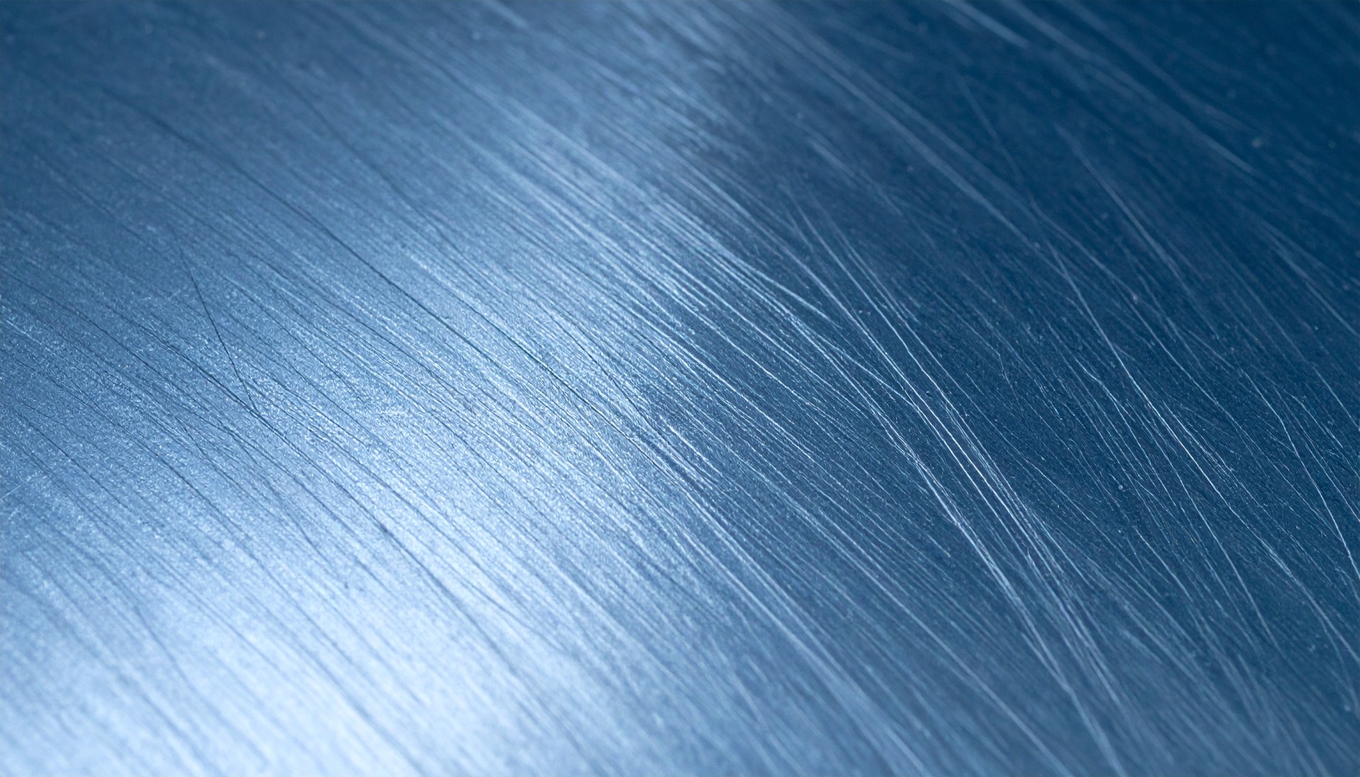 Firefly_Makroaufnahme einer polierten Me 96142285 A4h