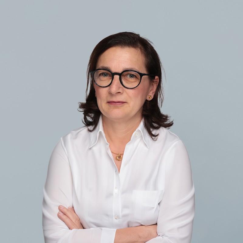 certania_dr_helga_zeller